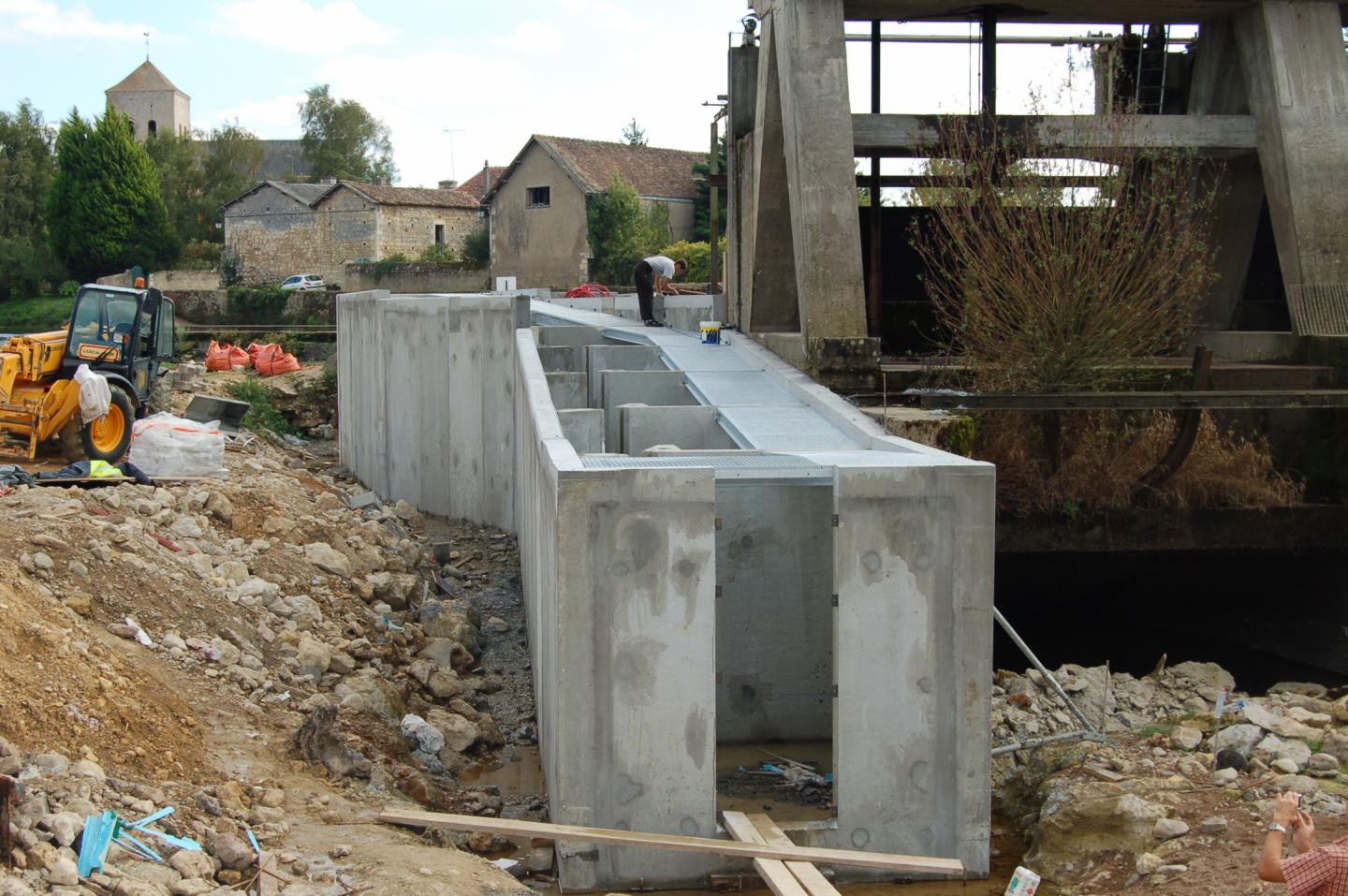 Mise en place de deux passes à poissons sur les Moulins de Saint-Mars et Bonneuil